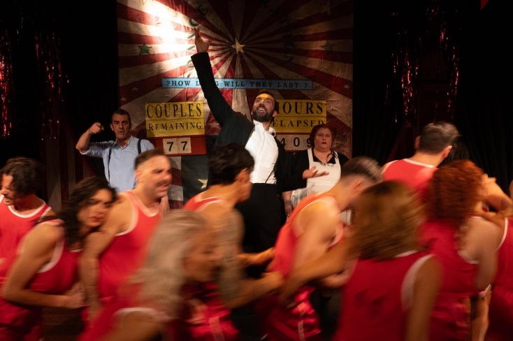 Σκοτώνουν τα Άλογα όταν Γεράσουν: Το μυθιστόρημα του Horace McCoy στο θεατρικό σανίδι