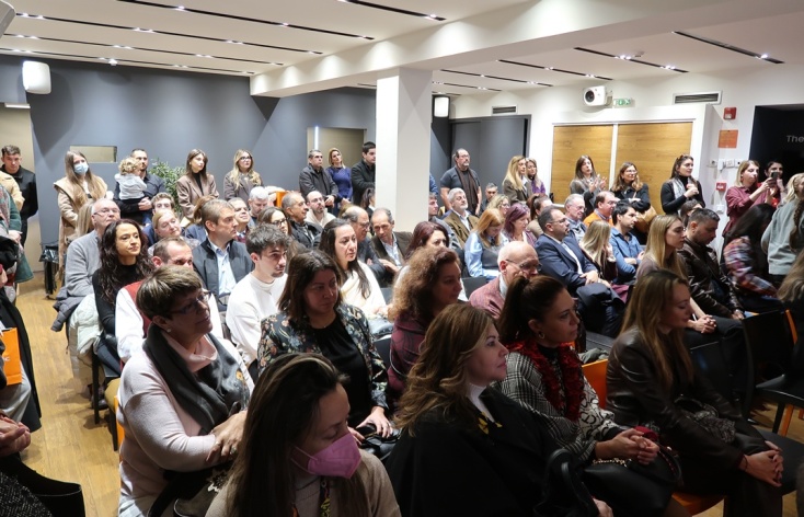 Ο Ιάσων Πιπίνης παρουσίασε το νέο του βιβλίο για τη Λατινική Αμερική μαζί με τον Νίκο Δένδια