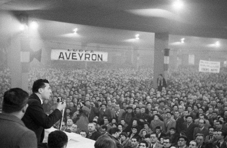 Πιερ Πουζάντ: Κινήματα διαμαρτυρίας και πολιτικοί διάττοντες