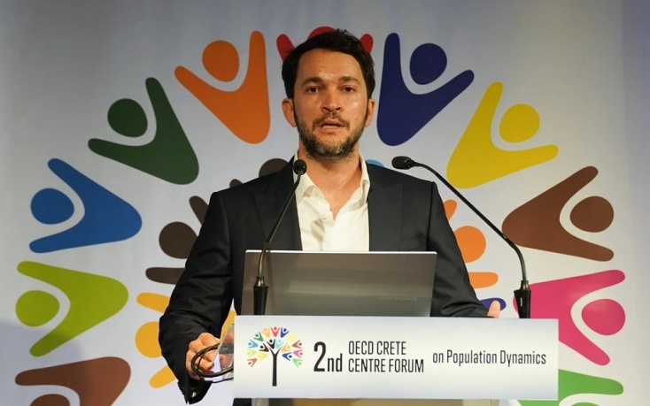 Η Ελλάδα γερνά: Είναι το δημογραφικό το μεγαλύτερο πρόβλημα της χώρας; 