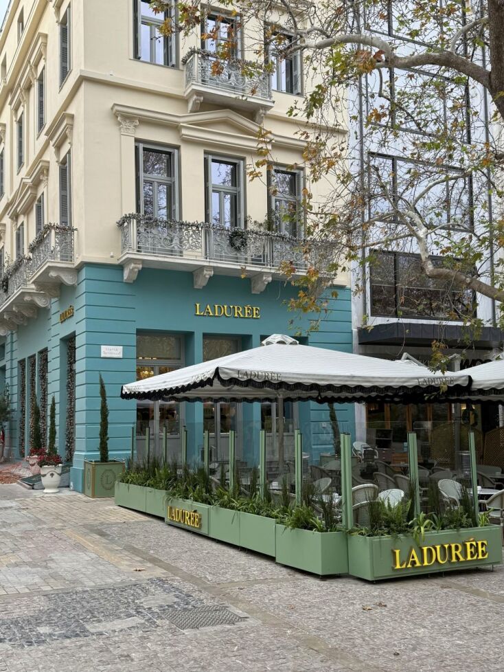 Ladurée, ένας γαλλικός μύθος 160 χρονών, τώρα και στην Αθήνα