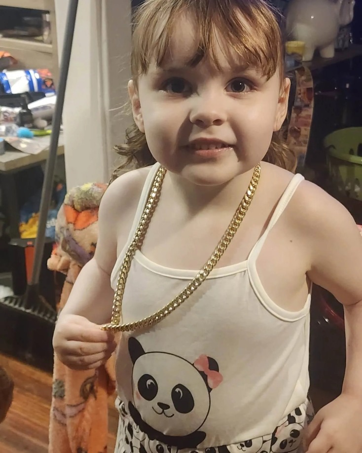 Τίτλος  Το 5χρονο κοριτσάκι που κατέληξε από πείνα και παραμέληση 