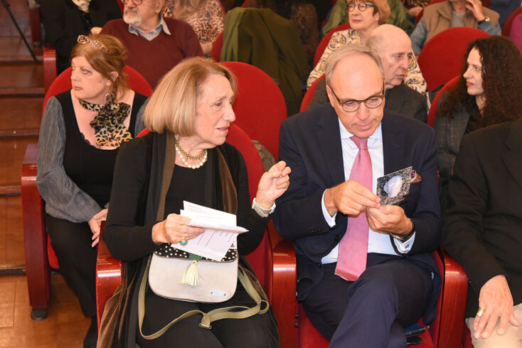 Η Λίλα ντε Τσάβες και ο Paul Schmit, Πρέσβης του Λουξεμβούργου