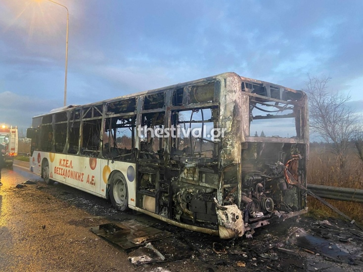 Θεσσαλονίκη: Φωτιά σε εν κινήσει αστικό λεωφορείο των ΚΤΕΛ στη Σίνδο - Σώοι οι επιβάτες