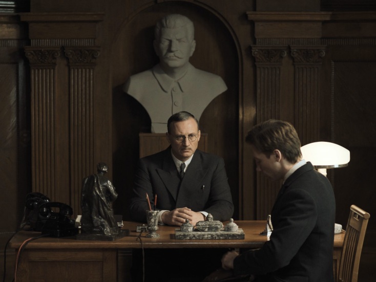 «Δύο εισαγγελείς»: Ο Σεργκέι Λόζνιτσα βουτά στον ζόφο των σταλινικών εκκαθαρίσεων και στήνει μια ανατριχιαστική ανατομία της ολοκληρωτικής κτηνωδίας