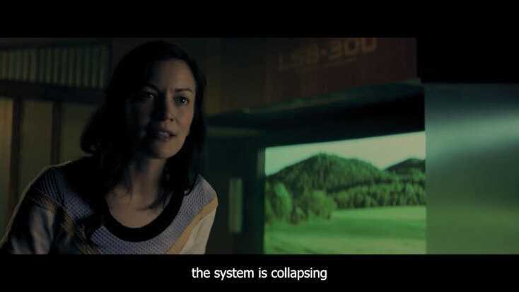 Still από το έργο του Κερέμ Οζάν Μπαϊρακτάρ «The System is»