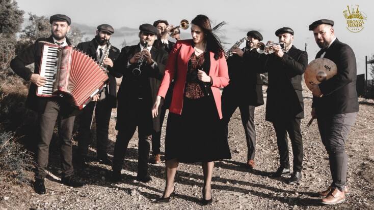 Άλιμος: Τσικνοπέμπτη με αναβίωση του «Φανού της Κοζάνης»