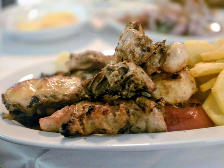 Δώδεκα Πιάτα