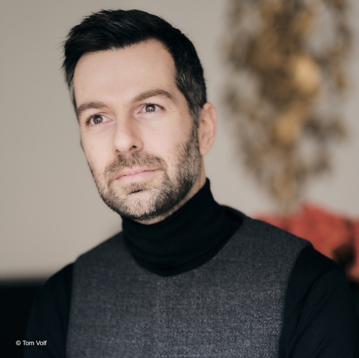 Χρήστος Μαρκογιαννάκης, «Όλα τα μάτια πάνω μου»: Αποκλειστική προδημοσίευση