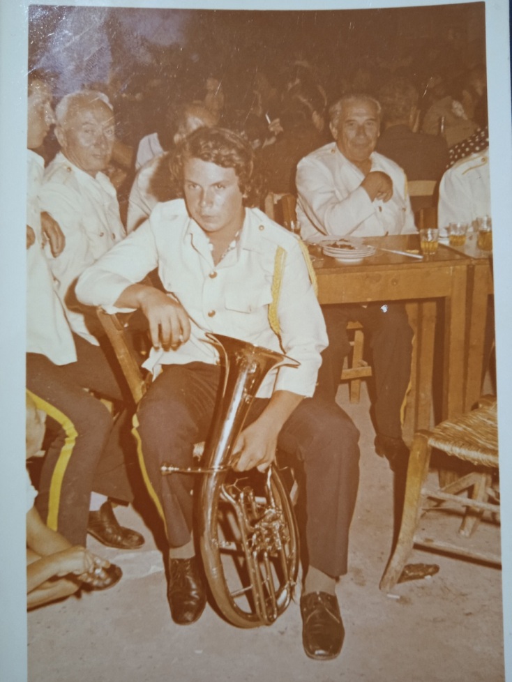 Μανώλης Λιδάκης (1960-2025): Το οδοιπορικό του πιο αισθαντικού τραγουδιστή των τελευταίων ετών