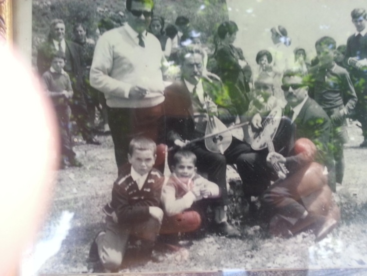 Μανώλης Λιδάκης (1960-2025): Το οδοιπορικό του πιο αισθαντικού τραγουδιστή των τελευταίων ετών