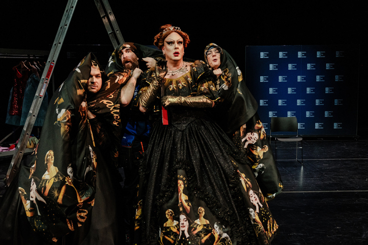 «Viva la mamma!» του Γκαετάνο Ντονιτσέττι στην Εναλλακτική Σκηνή της ΕΛΣ, σε σκηνοθεσία της Σοφίας Πάσχου