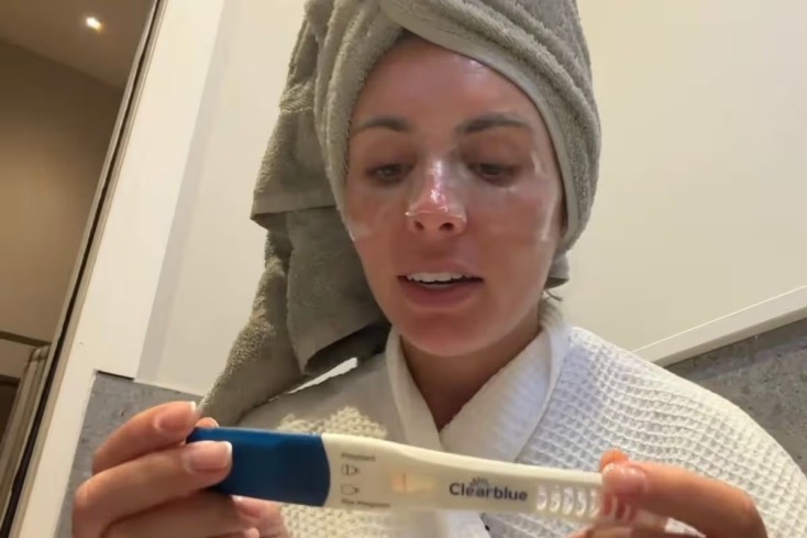 Το αμφιλεγόμενο πείραμα τεκνοποίησης της Μπόνι Μπλου 