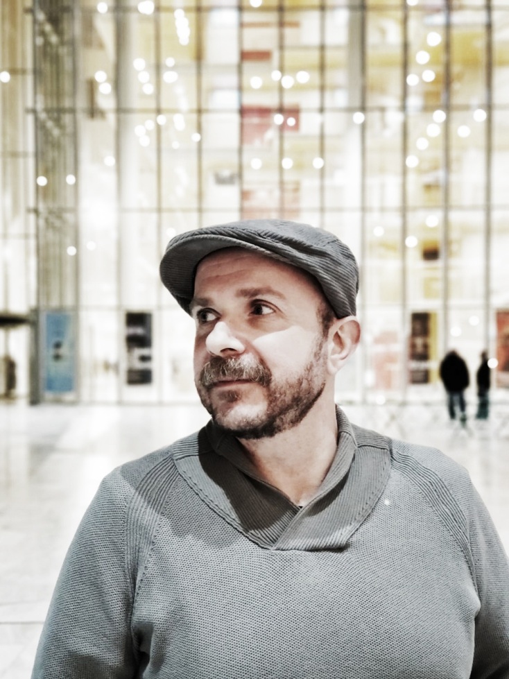 Γιώργος Θάνος: Η ανάγκη να εκσυγχρονιστούμε δεν άφησε την λογοτεχνία τρόμου να εξελιχθεί στην Ελλάδα