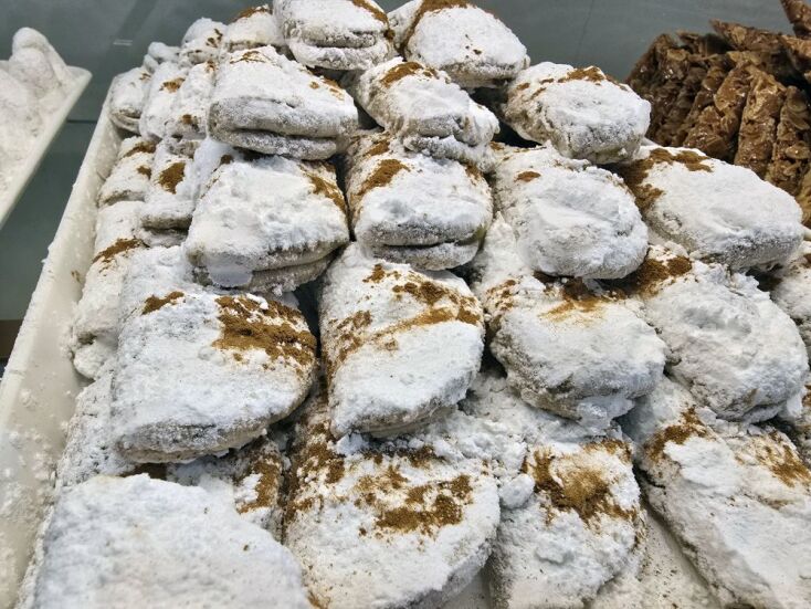 Ζαχαροπλαστείο Πανόραμα, Κυψέλη