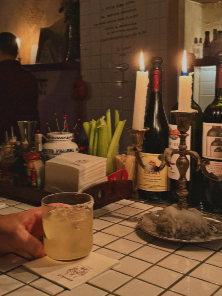 Ποτό υπό το φως των κεριών