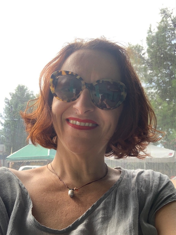 Αλεξάνδρα Τράντα: Οι ήρωες των βιβλίων του Μένη Κουμανταρέα μας μοιάζουν, γι' αυτό τους συμπονάμε