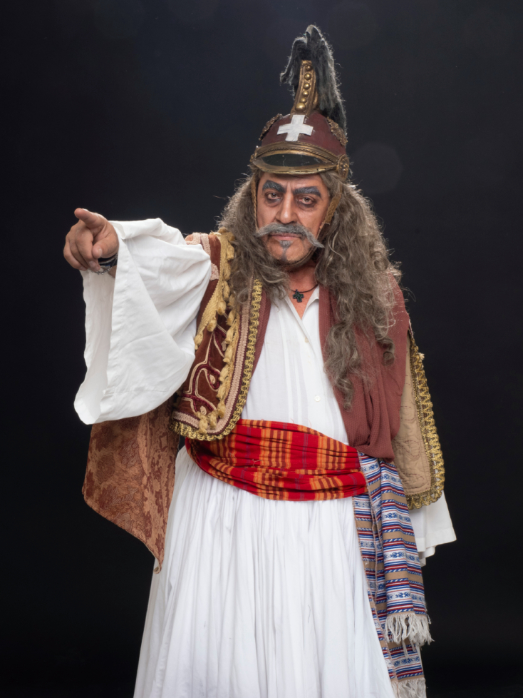 O Γιάννης Ζουγανέλης ως Κολοκοτρώνης στο «Μεγάλο μας τσίρκο»