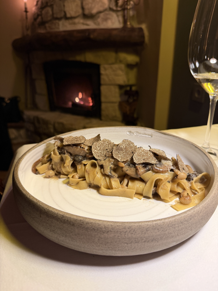 Ζυμαρικά με φρέσκια τρούφα Μαινάλου