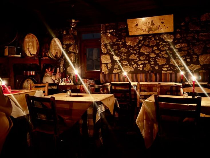 Στην ταβέρνα του Γιάννη