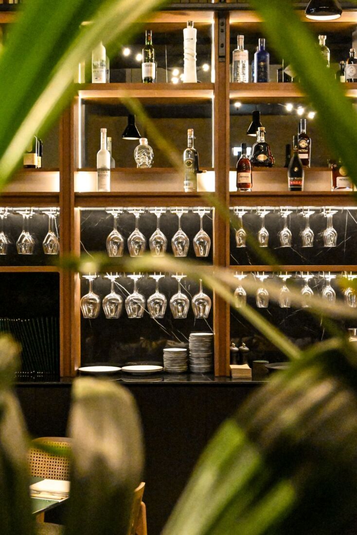 1890: Στο νέο εστιατόριο της Αγίας Ειρήνης το fine dining είναι νόστιμο