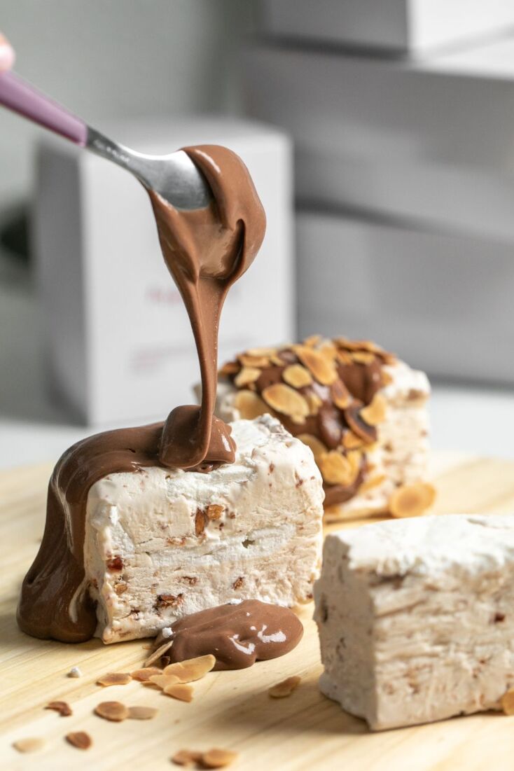 Αρμενοβίλ, Πετράλωνα