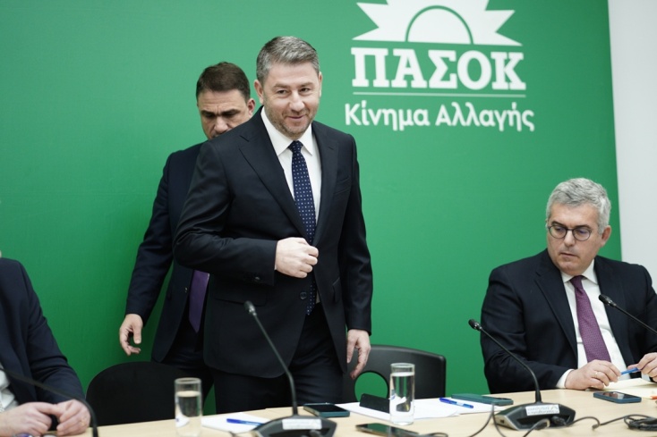 Ο Νίκος Ανδρουλάκης στα γραφεία του ΠΑΣΟΚ