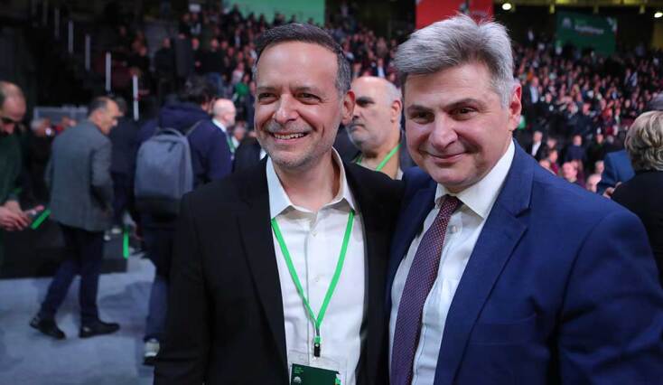 Χάρης Δούκας και Νίκος Φαραντούρης στο συνέδριο ΠΑΣΟΚ