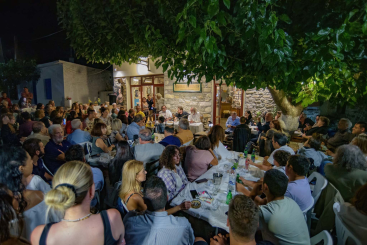 Παρουσίαση του «Σασμού» στο Αγροτικό Δισκοπωλείο