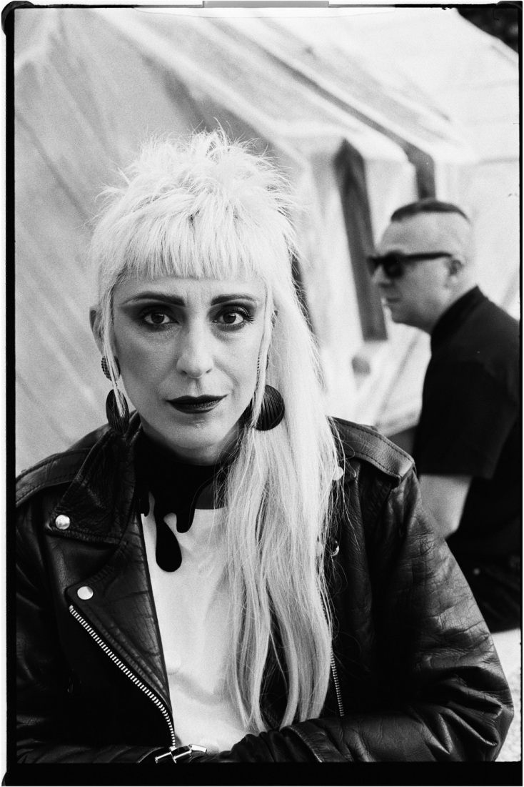 Selofan: Στο σκοτάδι, όλα μοιάζουν λίγο πιο ειλικρινή