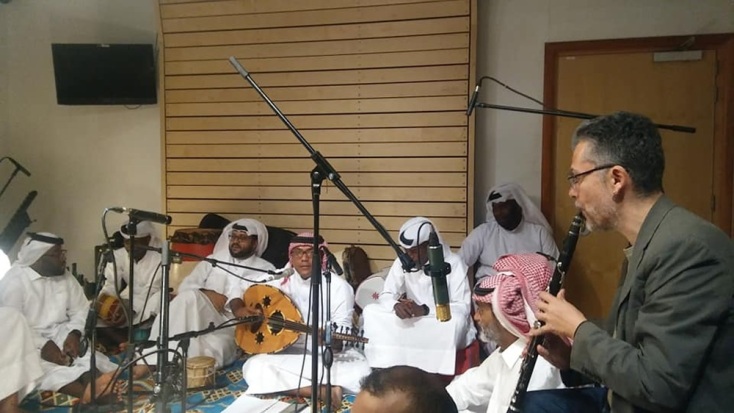 Μάνος Αχαλινωτόπουλος: Ένας λόγιος κλαριτζής, από τα πανηγύρια στις διεθνείς αίθουσες συναυλιών