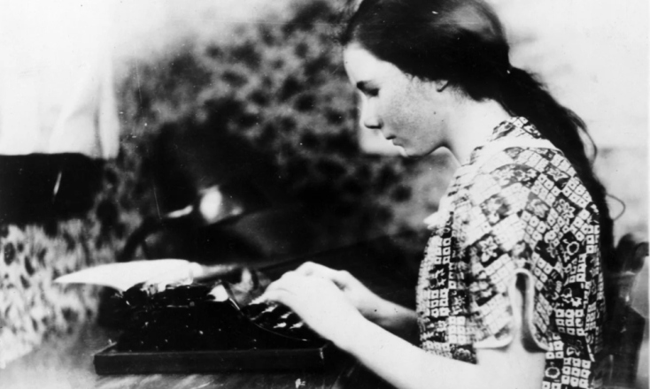 H Μπάρμπαρα Νιούχολ Φόλετ το 1926. © Stefan Cooke / farksolia.org