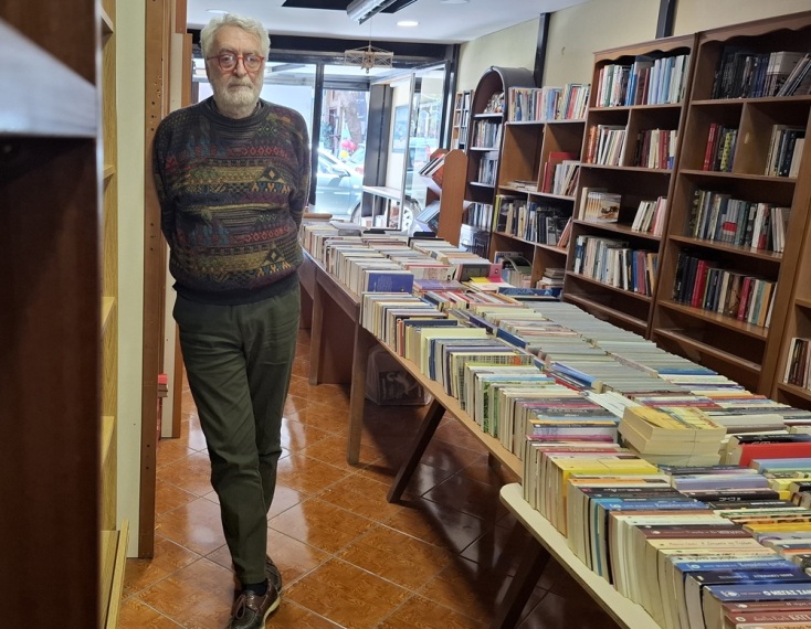Τα 90.000 βιβλία που ψάχνουν χώρο: Η έκκληση του Παλαιοβιβλιοπωλείου των Αστέγων