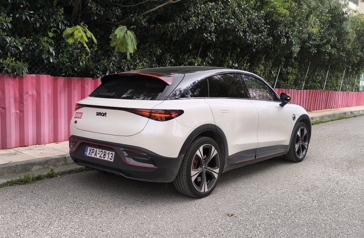 Οδηγούμε το smart #3 στην έκδοση Brabus που εντυπωσιάζει με την αυτονομία και την επιτάχυνση 