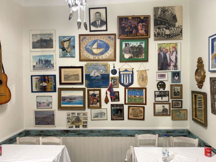 Ψαροκαστέλλα, μια σπιτίσια ταβέρνα στα στενά της Καστέλλας