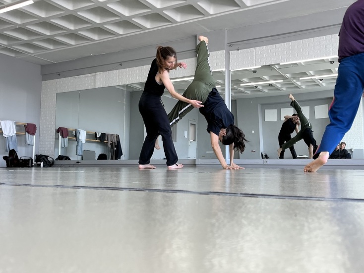 Τέτη Νικολοπούλου: Χορογραφώντας τα τραύματα - Όταν οι πληγές γίνονται κίνηση