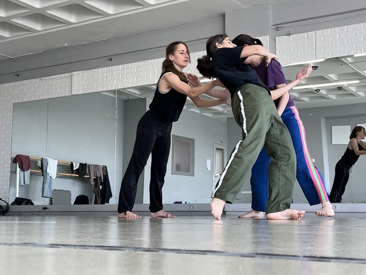 Τέτη Νικολοπούλου: Χορογραφώντας τα τραύματα - Όταν οι πληγές γίνονται κίνηση