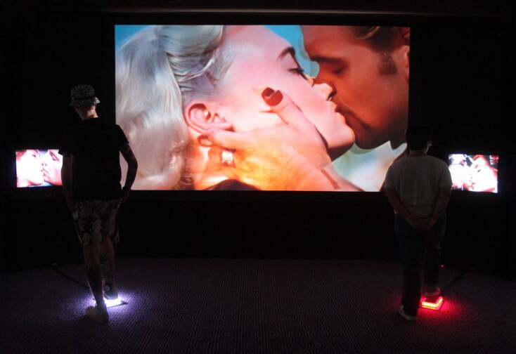 Στέγη: OnassisONX Showcase - Ψηφιακή τέχνη, performances και ομιλίες για τον ρόλο του ανθρώπου στην εποχή της ΑΙ - Στο Onassis Ready 21-24 Μαΐου.