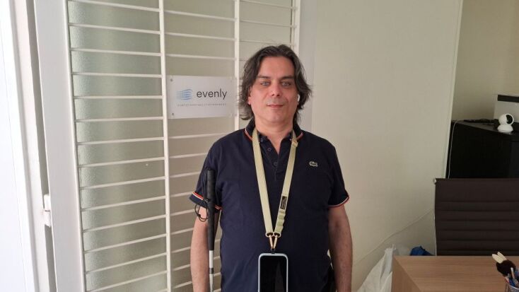 Νίκος Αποστολίδης: Ο τυφλός developer που βρήκε στην AI «άλλου είδους όραση»
