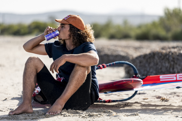 Red Bull Summer Edition | Pink Grapefruit | O Έλληνας Red Bull αθλητής windsurfing, Lennart Neubauer