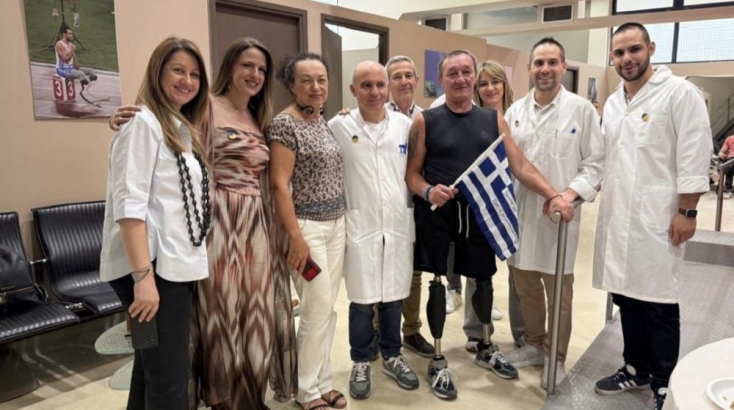 «Όσο χτυπάει η καρδιά, προχωράς»: Η ιστορία του Ουκρανού βετεράνου που έμαθε ξανά να περπατά στην Αθήνα