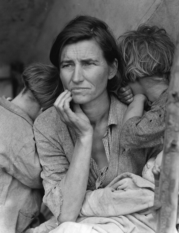 Η Florence Owens Thompson σαν «Μετανάστρια Μητέρα» (1936), στη διάσημη φωτογραφία της Dorothea Lange. Πηγή: Wikipedia. Public domain.