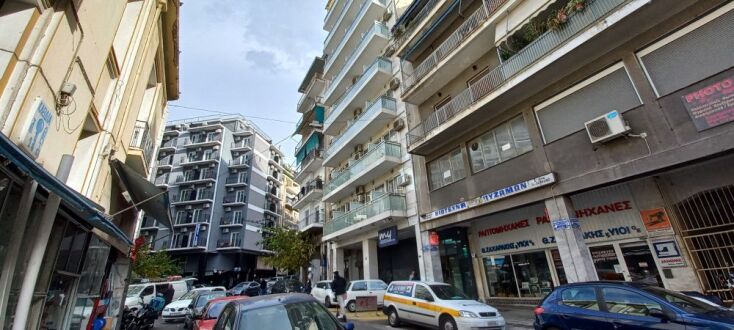 MyAthens: Πόλεμος ευθυνών για το λουκέτο στον ξενώνα για άστεγους χρήστες