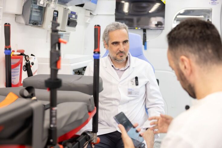 Μέσα στην πρώτη κινητή μονάδα ECMO της Ελλάδας