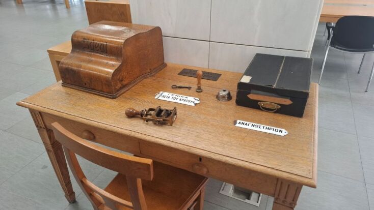 Μπήκαμε στα Γενικά Αρχεία του Κράτους, είδαμε πώς ψηφιοποιείται η μνήμη της Ελλάδας