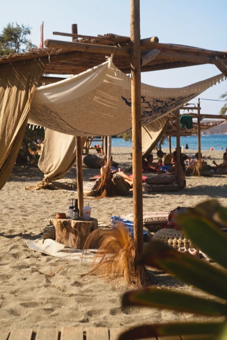 Alohari Beach Bar