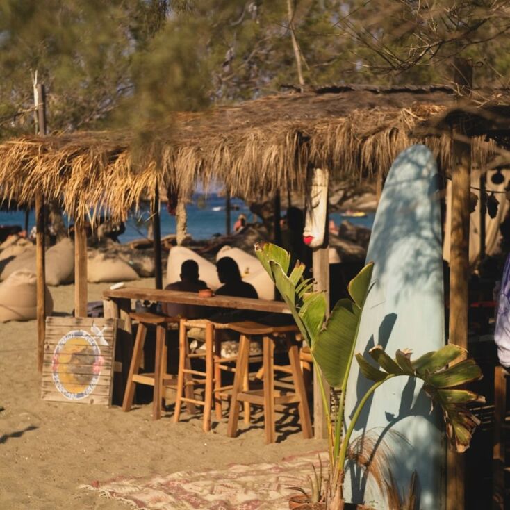 Alohari Beach Bar