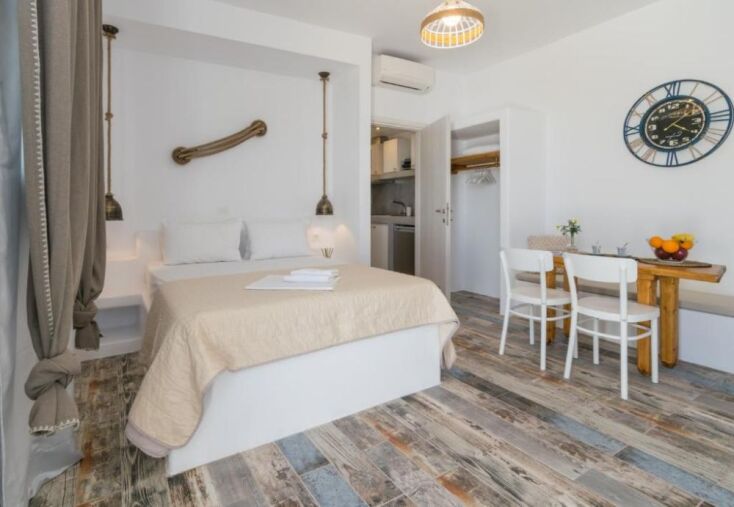 Milos Accommodations