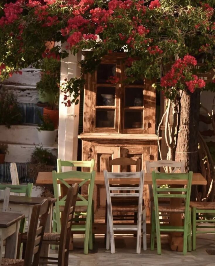 Χορεύτρα
