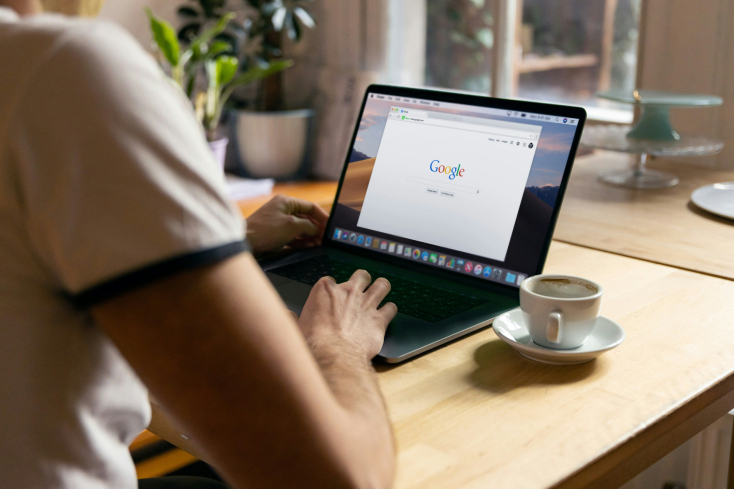 Τι ψάχνουμε στη Google;
